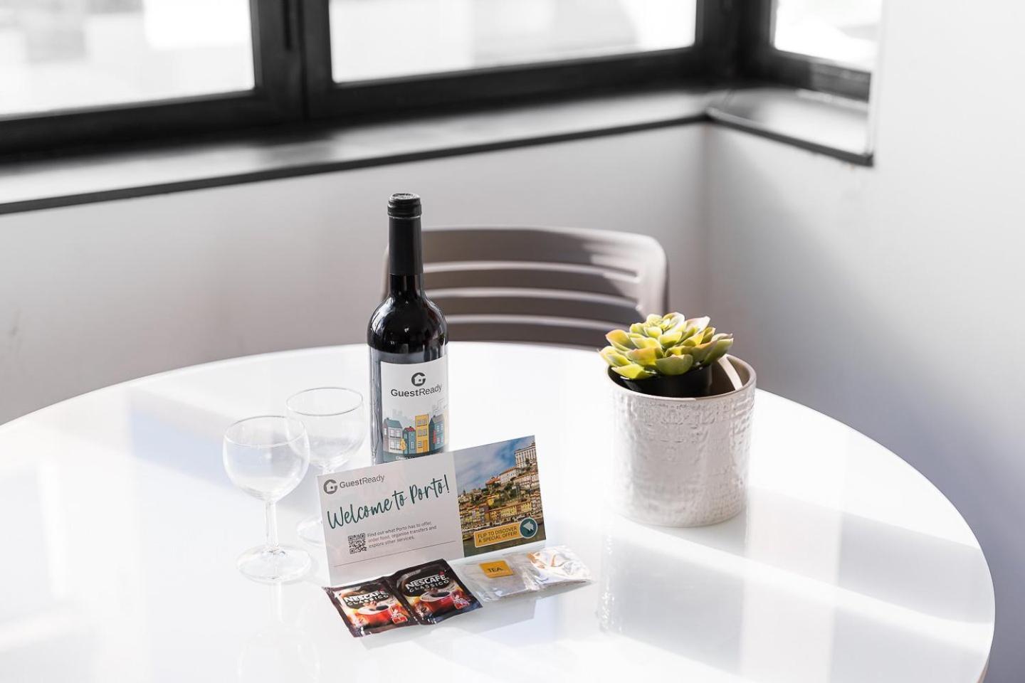 Guestready - Grayscale Apartment Porto Bagian luar foto