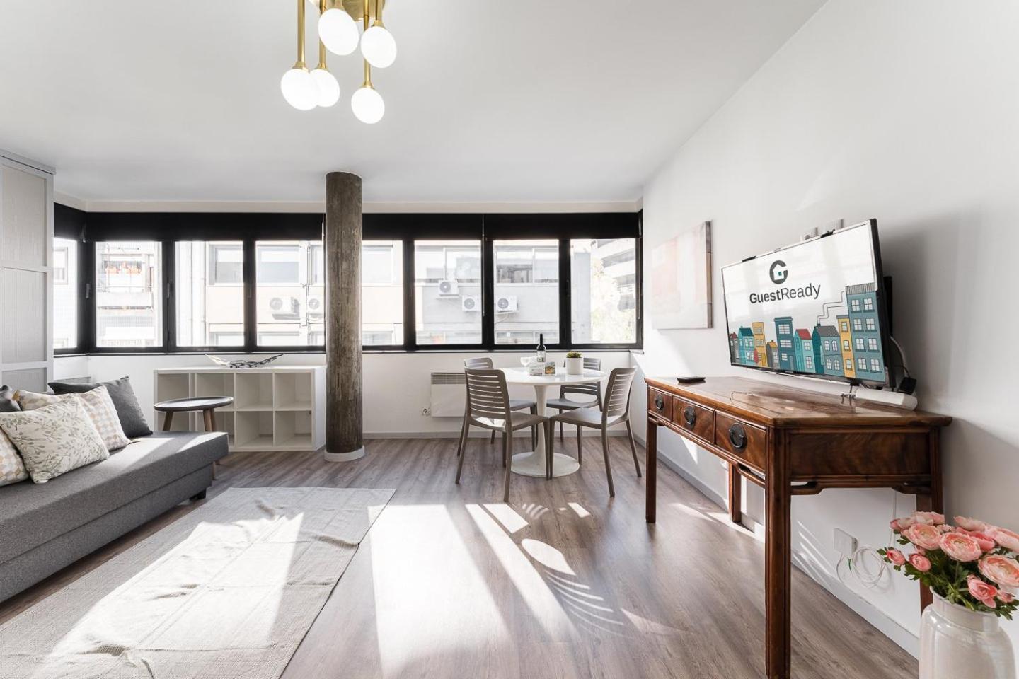 Guestready - Grayscale Apartment Porto Bagian luar foto